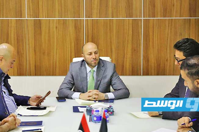 «حكومة الوحدة» تستعرض خطة توزيع السيولة النقدية وتأمينها داخل المصارف