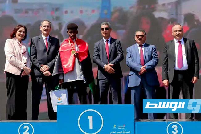 هيمنة ليبية في بنزرت.. العداؤون يعتلون منصة التتويج في العدو الريفي