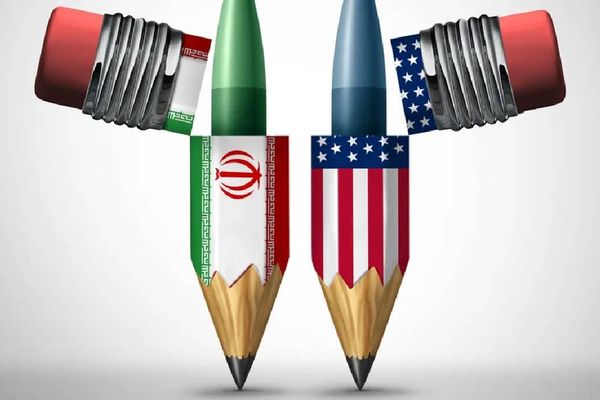 واشنطن تلوّح بالخيار العسكري: ترامب يرهن الاتفاق بشروطه وطهران تصف تصريحاته بـ«خليط من الحقيقة والكذب»