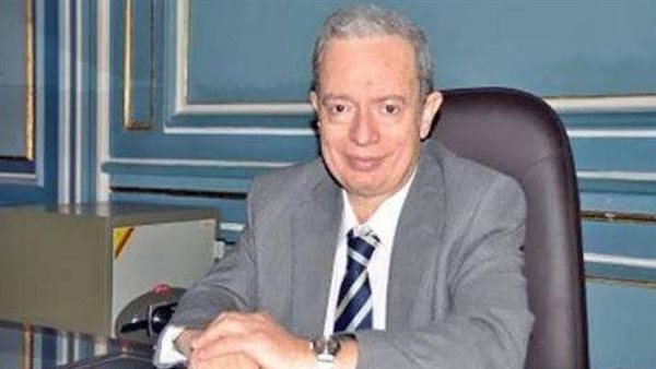 السيرة الذاتية للدكتور حسين عيسي نائب رئيس الوزراء للشؤون الاقتصادية