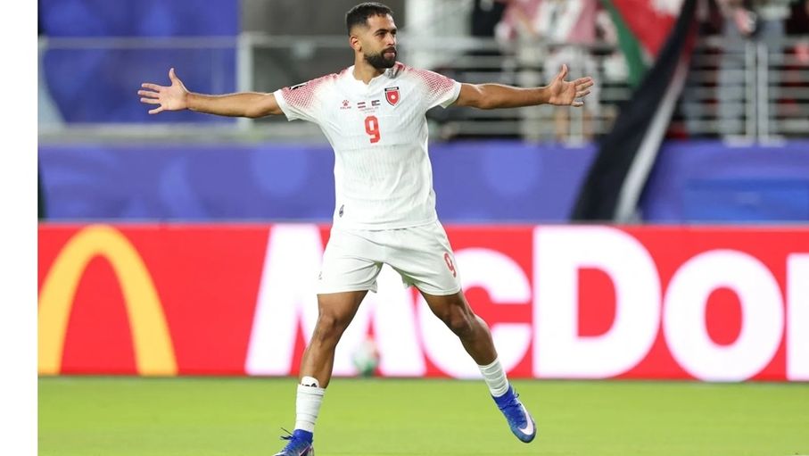 علي علوان يكتب التاريخ بأول أهداف الأردن المونديالية-(فيديو)