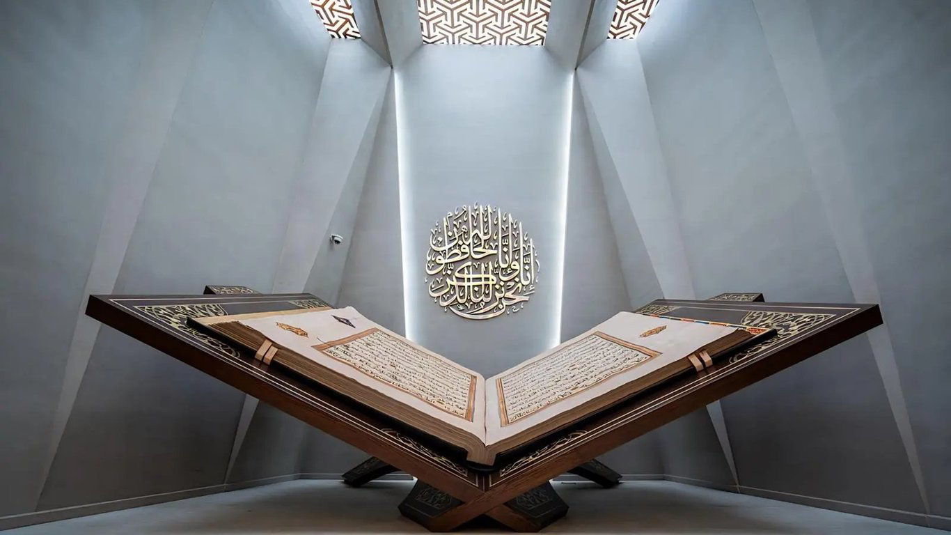 «مصحف حراء».. 700 صفحة عملاقة تمنح مكة شهادة «غينيس»