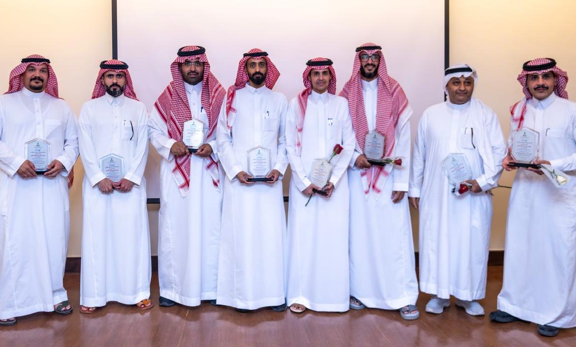 جامعة الملك عبدالعزيز تحتفي بتخريج دفعة الماجستير في الإعلام الرقمي