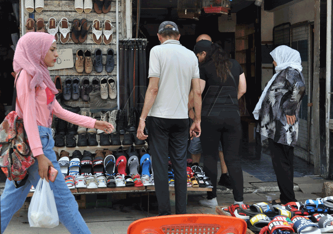 حركة خجولة وجيوب فارغة.. كيف يحضر السوريون لعيد الأضحى؟