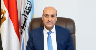 محافظ أسيوط يعلن احتفالا رمزيا بالعيد القومى ويوجه الموارد لمشروعات تخدم المواطنين