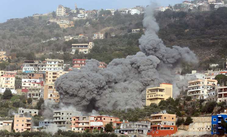 قوة إسرائيلية تفجر مباني بعد توغلها في بلدتين جنوب لبنان