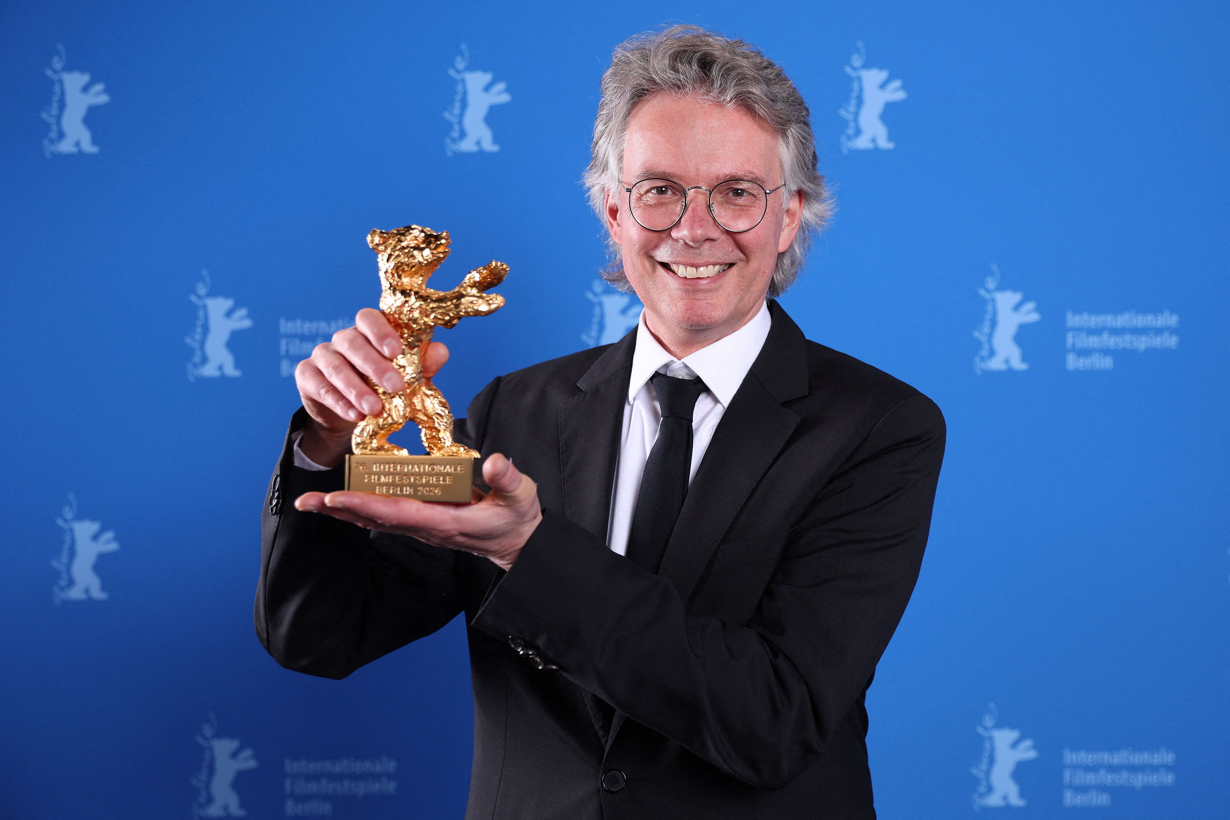 فيلم "رسائل صفراء" للمخرج الألماني إيلكر تشاتاك يفوز بجائزة الدب الذهبي