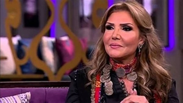 بعد اتهامه لها بالسعي وراء الترند.. نادية مصطفى ترد على رئيس الجالية المصرية في فرنسا