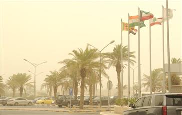 الأرصاد: البلاد تتأثر بطقس حار ورياح نشطة مثيرة للغبار تنخفض معها الرؤية الأفقية