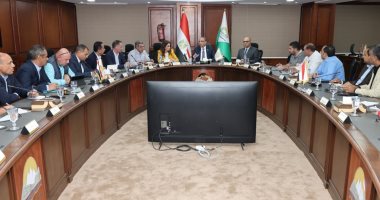 محافظ الجيزة: تكثيف الحملات لمواجهة ظاهرة النباشين والفرز العشوائى