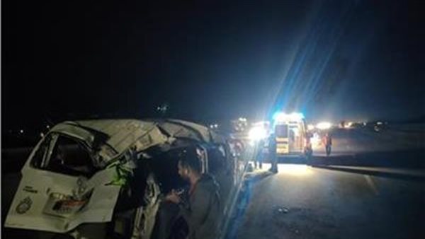 أخبار الحوادث اليوم: مصرع شخصين وإصابة 12 آخرين في انقلاب ميكروباص على الطريق الأوسطي، النيابة العامة تُفرِج عن 28 متهمًا محبوسين احتياطيًّا، إخلاء سبيل 5 من مشجعي الأهلي في واقعة إثارة الشغب