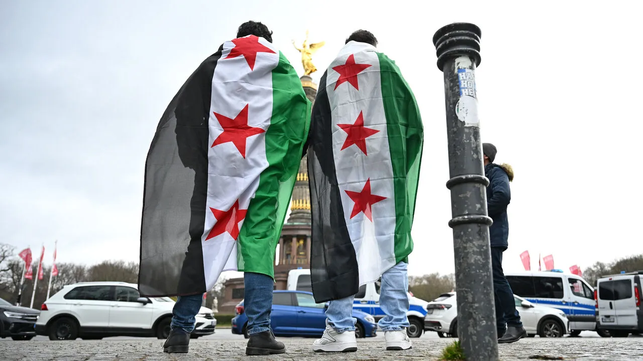 كيف تحدد سياسات اللجوء وظروف البلد قرار السوريين بالعودة من ألمانيا؟