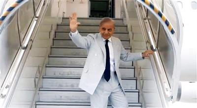 رئيس الوزراء الباكستاني يبدأ زيارة رسمية إلى الصين تستمر 4 أيام