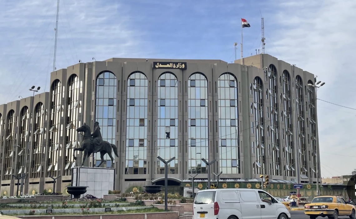 العدل تعزز التواصل الأسري للنزلاء بنصب كابينات اتصال حديثة في سجن العدالة/2