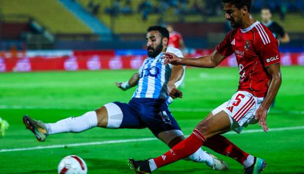 ضم عمر معوض وحارس فريق الشباب.. قائمة الأهلي لمواجهة بيراميدز بالدوري