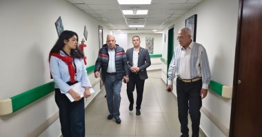 وزير الكهرباء يتفقد مستشفى الكهرباء بألماظة ويطمئن على تقديم الخدمات الصحية