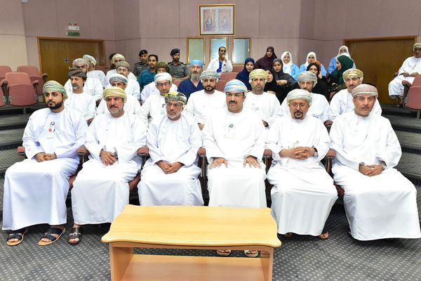 اليوم العلمي للأخلاقيات الطبية يؤكّد أهمية الدمج بين البعدين الإنساني والقانوني في الرعاية الصحية