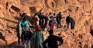 توافد السائحين والزوار على مدينة سانت كاترين لزيارة مقدساتها الدينية