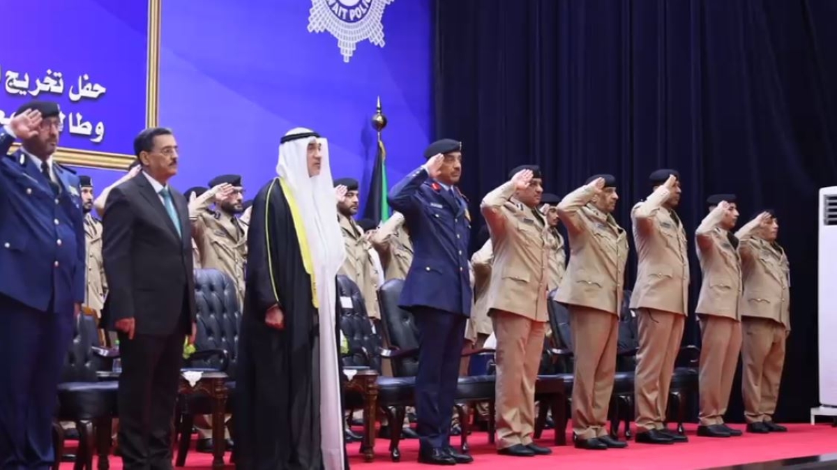 اليوسف للضباط الخريجين: المرحلة الراهنة تتطلب أعلى درجات الجاهزية والانضباط