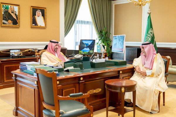 نائب أمير تبوك يطلع على تقرير أعمال اختبارات نهاية الفصل الدراسي الثاني