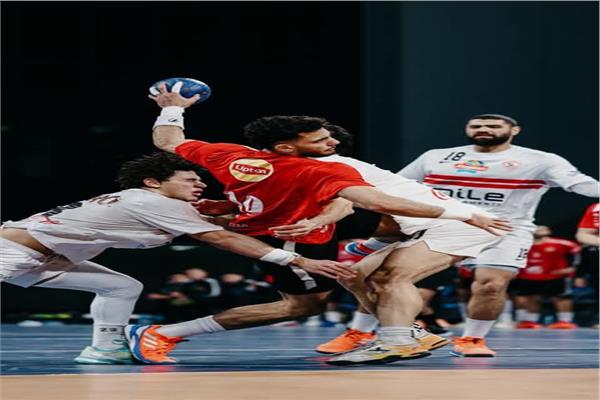 الأهلي يهزم الزمالك في قمة دوري المحترفين لكرة اليد