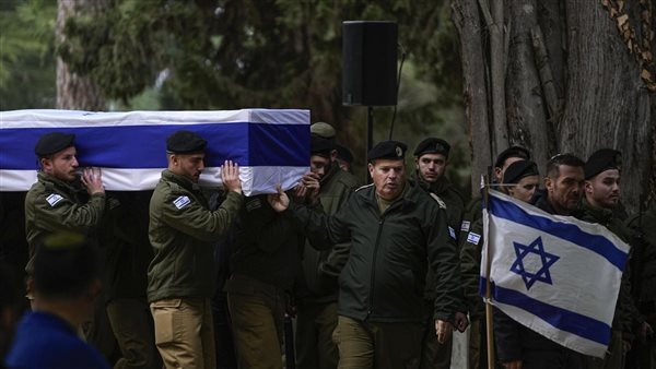 جيش الاحتلال الإسرائيلي يعلن مقتل جندي وإصابة 4 استهدفتهم مسيرة مفخخة في جنوب لبنان