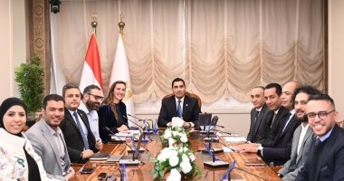 وزير الرياضة يلتقى الاتحاد المصرى للريشة الطائرة ويستعرض خطة الفترة المقبلة