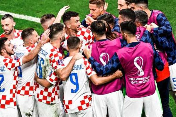 كرواتيا تفوز علي غانا بنتيجة 2- 1 وتتأهل لدور 32 بكأس العالم