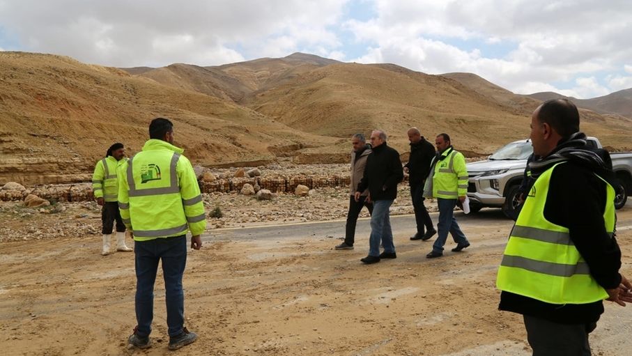 وزير الأشغال يتفقد أضرار السيول في الكرك والطفيلة