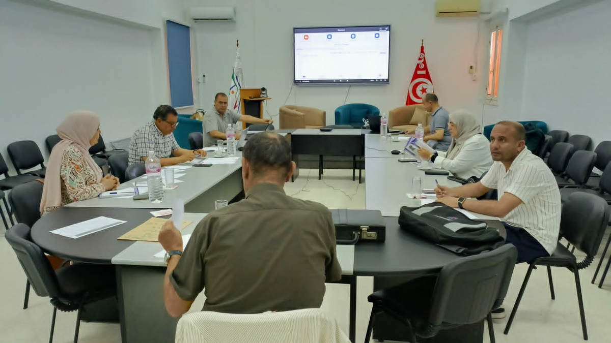 تقرير حول اليوم الدراسي"استحضار القوة في إدارة العلاقات الدولية