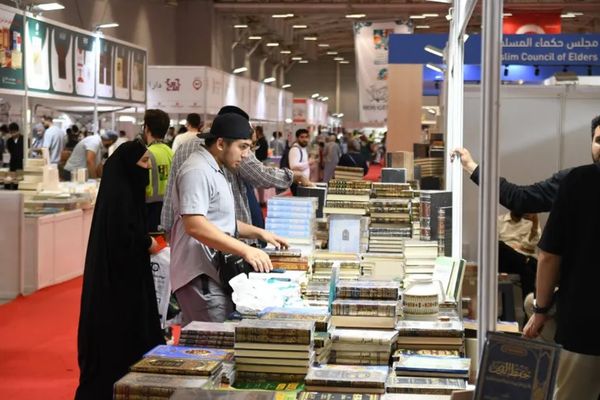 إقبال لافت على شراء الكتب الدينية في رمضان بتركيا