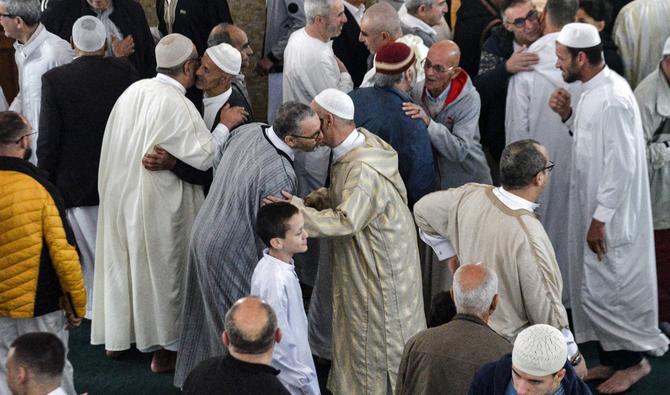 الجزائريون يحتفلون بعيد الأضحى المبارك في أجواء مميزة