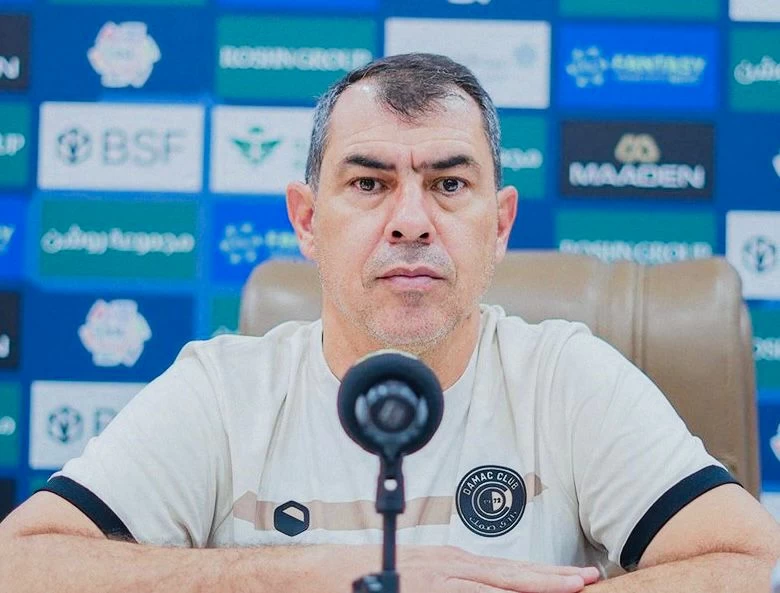 مدرب ضمك