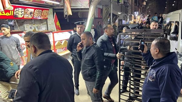 رفع الإشغالات من شارعي الثلاثيني وعثمان محرم وضبط أغذية فاسدة بالعمرانية