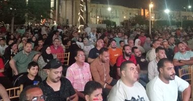 فرحة بهدف أمام.. كله بيقول يارب.. جماهير كفر الشيخ تتابع مباراة مصر وأستراليا....مباشر