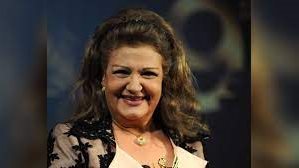 الحلقة 11من هي كمياء .. طلاق ميمي جمال يدفعها للذهاب لطبيب نفسي