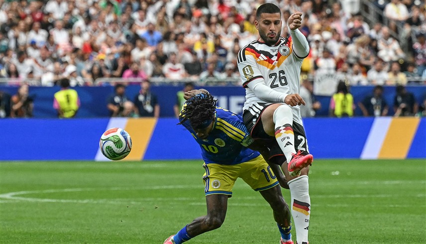 أديداس تكشف عن سبب الإقبال غير المتوقع على قمصان 3 لاعبين يحملون حرف V