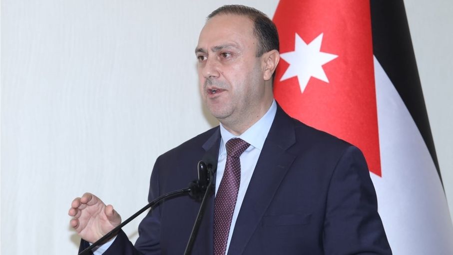 الحكومة: نواصل العمل على دعم العمال وتحسين بيئة العمل