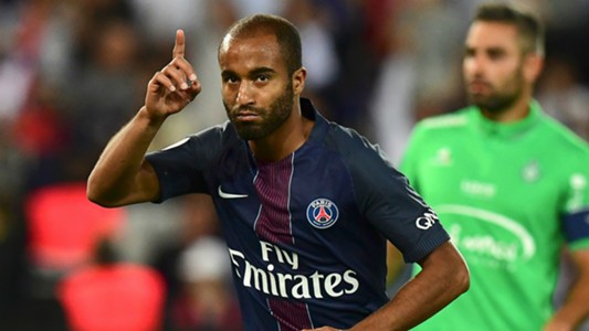 شائعات أم حقيقة ؟ .. الأسرار الكاملة فى مفاوضات الأهلي مع نجم منتخب البرازيل