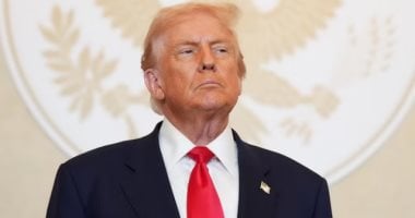 فى تحد جديد للمحكمة العليا.. ترامب يتعهد برفع الرسوم الجمركية عالميًا 10%