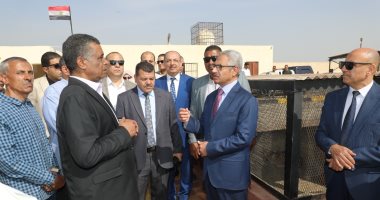 محافظ بني سويف يتفقد بدء تشغيل مركز التحصين والتعقيم البيطرى بشرق النيل