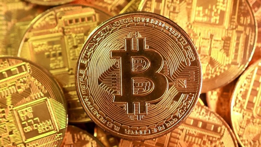 بتكوين تقفز لأعلى مستوياتها في أسبوعين