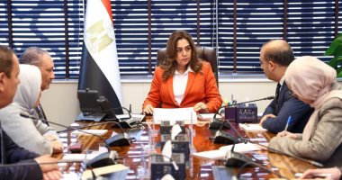 منال عوض تتابع الموقف التنفيذي لمشروع الدعم الفني لوزارة التنمية المحلية والبيئة