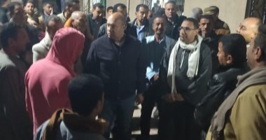 نائب محافظ الجيزة يجرى جولة ليلية فى أطفيح للوقوف على الحالة العامة للشوارع