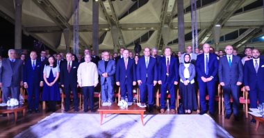 وزير التعليم العالي ومدير مكتبة الإسكندرية يسلمان "جائزة المكتبة للفائزين