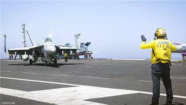 سي إن إن: محادثات واشنطن وطهران تبحث عملية مرحلية للعودة إلى وضع ما قبل الحرب وإعادة فتح هرمز دون قيود