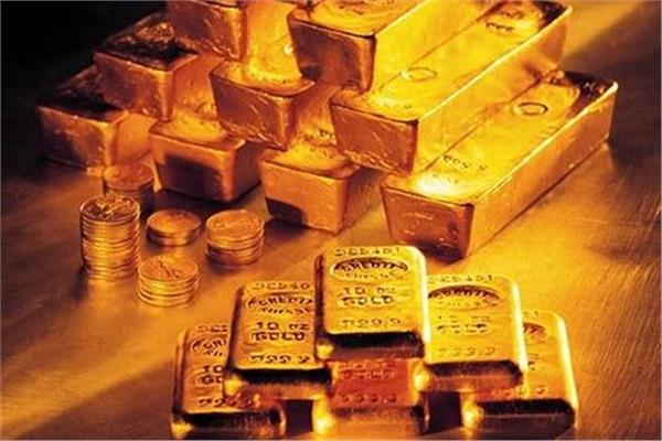 الذهب يتحرك في نطاق ضيق عالميًا