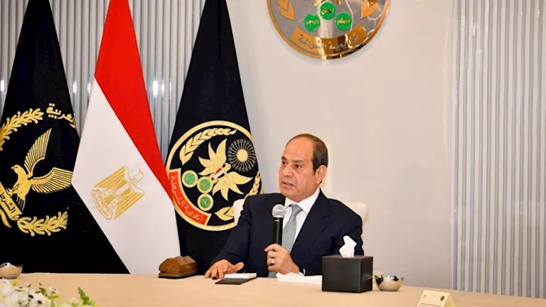 الرئيس السيسي يشدد على وحدة الشعب وحسن تعامل الشرطة مع المواطنين