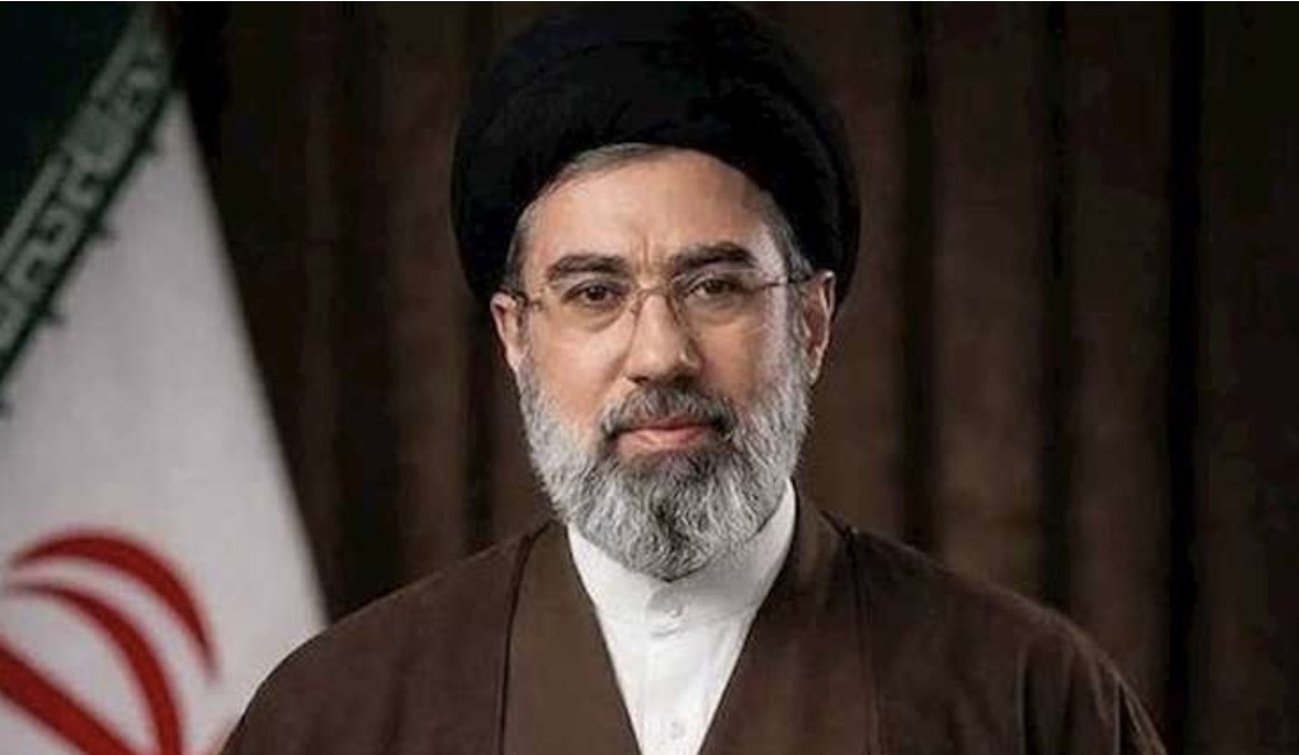 المرشد الإيراني: العدو يخطط لإحداث انقسامٍ اجتماعيّ لتعويض هزائمه العسكرية