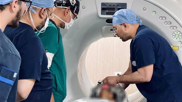 الرعاية الصحية: مستشفى الكرنك الدولي بالأقصر مركز تميز لجراحات وبرمجة أجهزة التحفيز العميق للمخ
